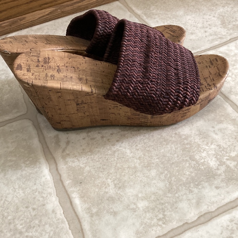 Wedges - Picture 7 of 7